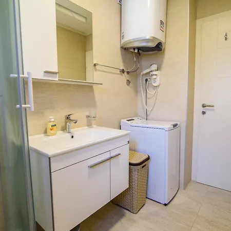 Apartman Leone Lukas *