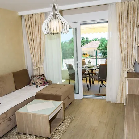Apartman Leone Lukas